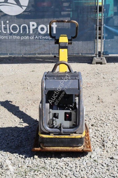 Echipamente pentru lucrari rutiere  DPU5545