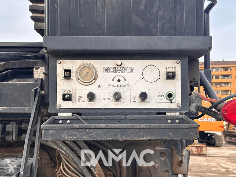 Дорожно-строительная техника Bomag BF600 P2