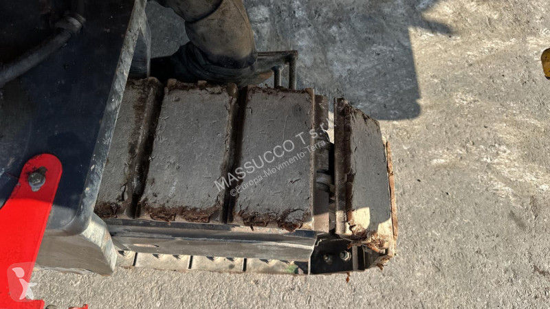 أشغال طرقية Bomag