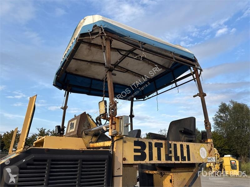 Vägarbeten Bitelli BB130 Asphalt Paver