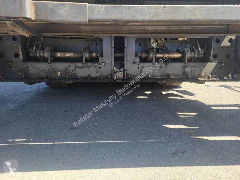 أشغال طرقية Volvo ABG P7820C
