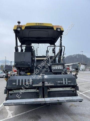 Obras públicas rodoviárias Bomag BF 600 P-2...