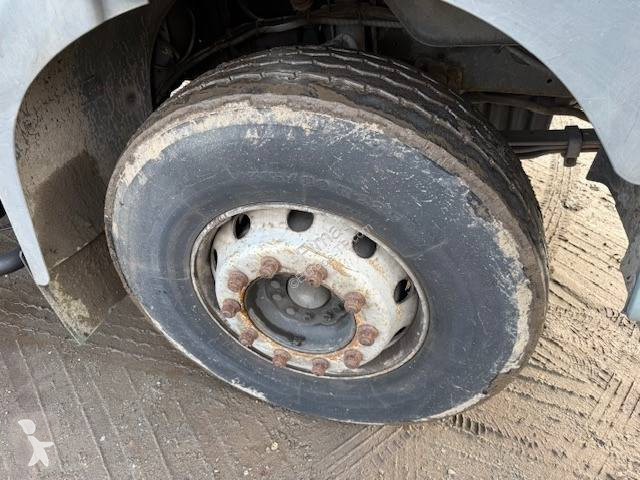 Vejarbejde Renault Kerax 320