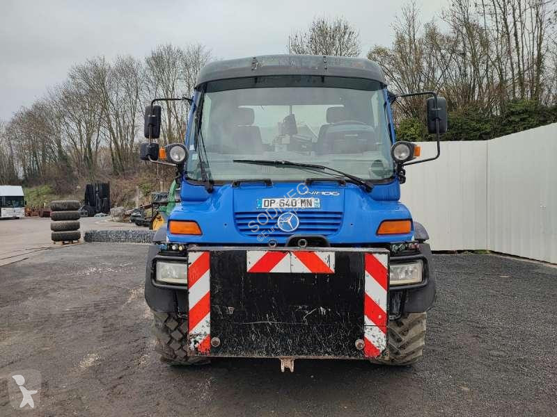 أشغال طرقية Mercedes  UNIMOG U500