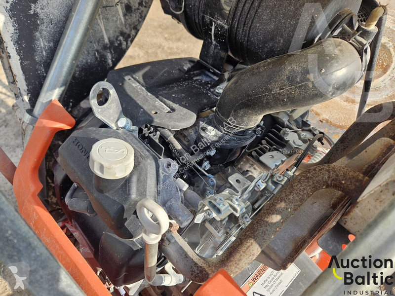 Travaux routiers Husqvarna FS524