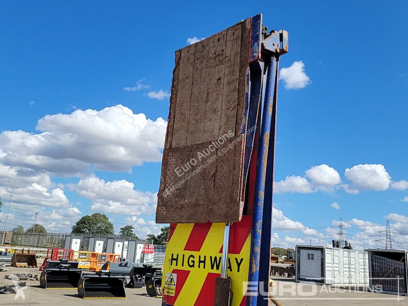 Porta máquinas  OSD-73-04