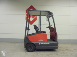 Linde handling tractor used