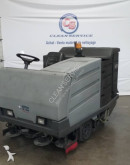 Outros materiais Nilfisk CR1300 varadora-máquina de limpar usado