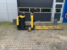 Transpaleta de conductor a pie Hyster LO 2.0