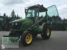 جرار زراعي John Deere 2027 R مستعمل