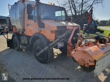 Подметально-уборочная машина Unimog U 1600