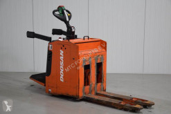 Pallet truck Doosan LEDH20MP tweedehands met staanplaats bestuurder