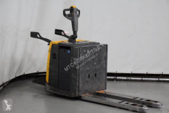 Transpaleta de conductor a pie PMR200P