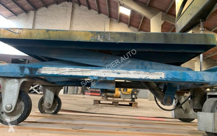 Autres matériels  table elevatrice hydraulique