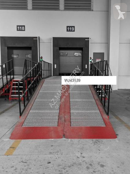 معدات أخرى  AZ RAMP