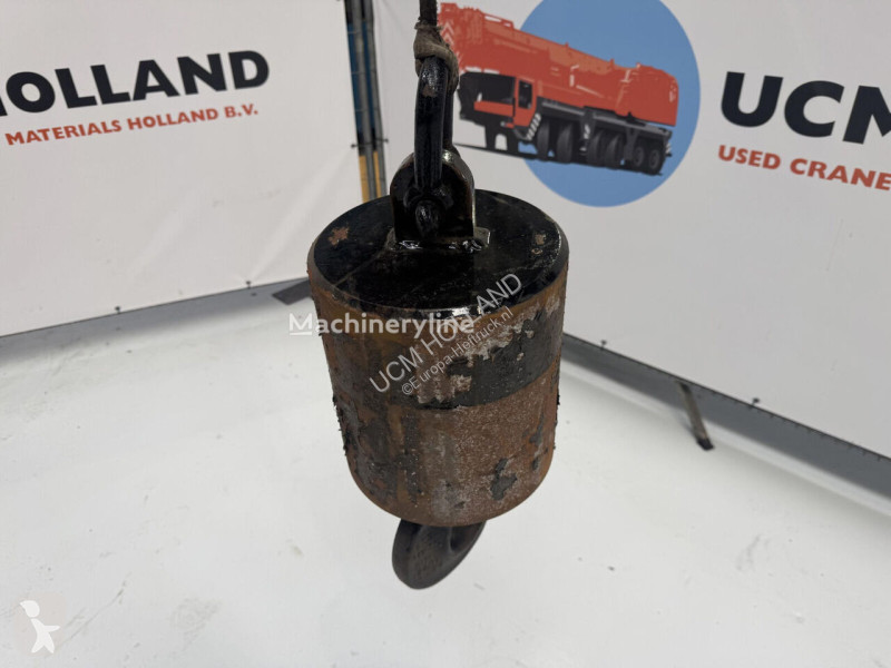 Ďalšie stroje  Moufle de levage Hookball pour grue