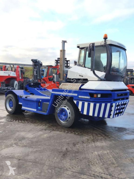 معدات أخرى Terberg TT222 4x2