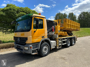 Camion nacelle Mercedes