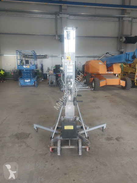معدات أخرى Genie SLC-24