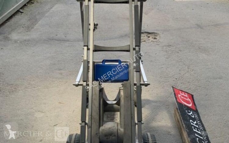 Autres matériels  diable electrique avec...