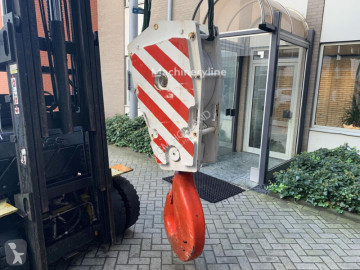 Další skladovací vybavení Terex
