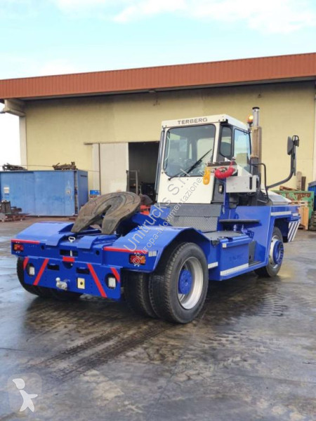 معدات أخرى Terberg TT222 4x2