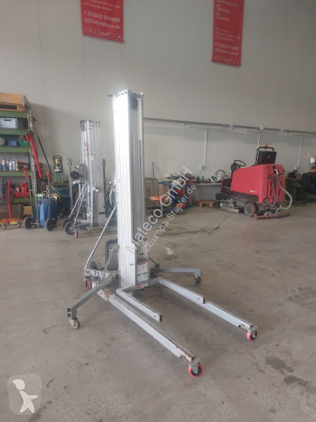 معدات أخرى Genie SLC-24