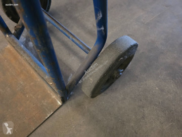 Hand truck