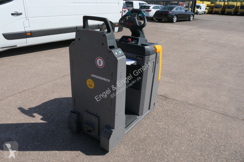 معدات أخرى Jungheinrich EZS 130 Schlepper