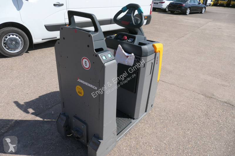 Тягач складской буксирный Jungheinrich EZS 130...