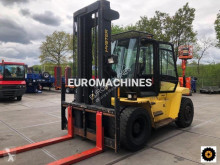 chariot gros tonnage à fourches Hyster