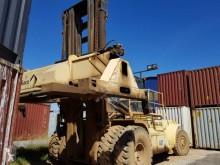 Hyster H44 heavy forklift used loaded containers handling