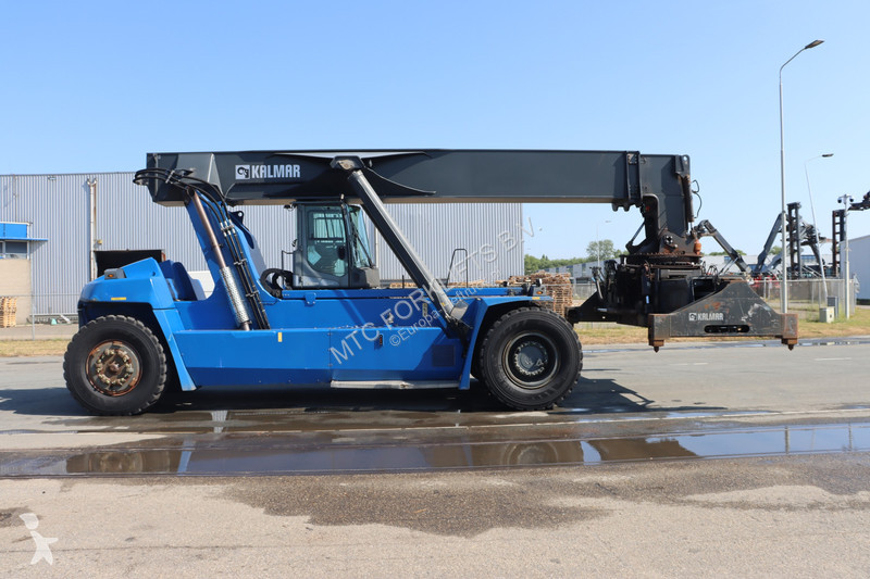 Тежкотоварни мотокари Kalmar DRG450-70S5XS