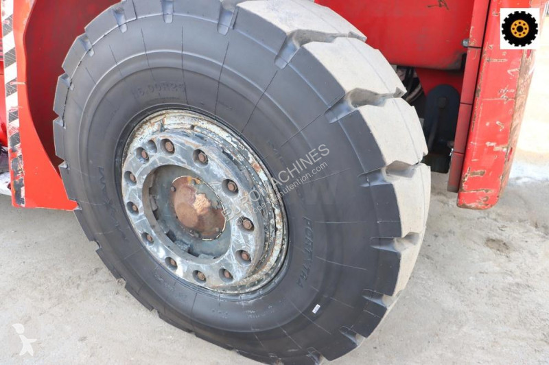 Stivuitor de mare tonaj SMV  28-1200B