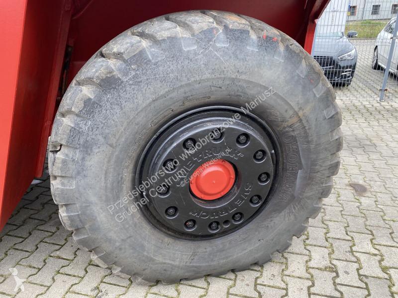 رافعة شوكية ثقيلة Svetruck TMF 12/9 HB / 1...