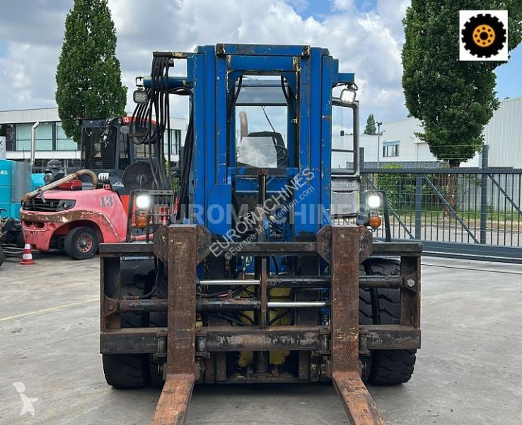 Chariot élévateur gros tonnage Svetruck 10.60-32