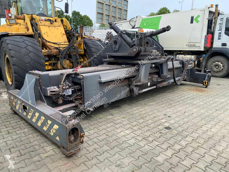 رافعة شوكية ثقيلة  817-8787 / 45000KG / 1 OWNER...