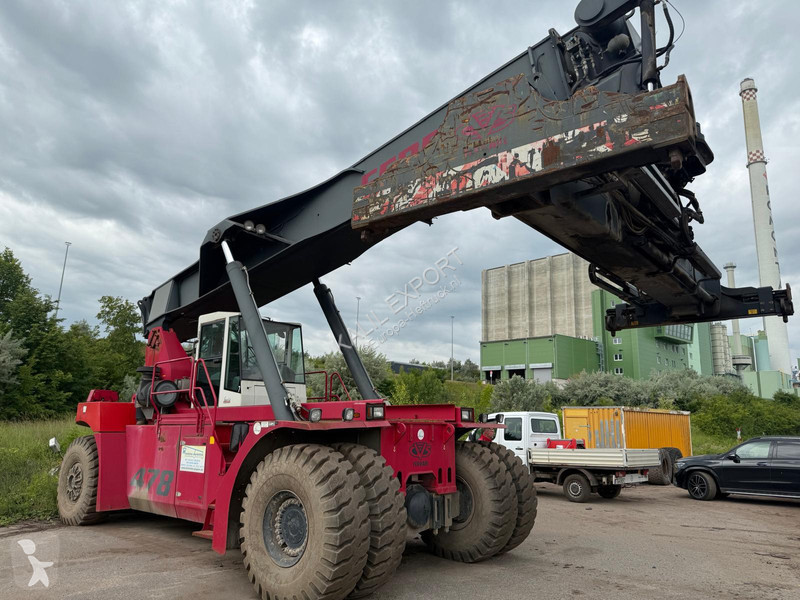 Chariot élévateur gros tonnage CVS Ferrari F478...
