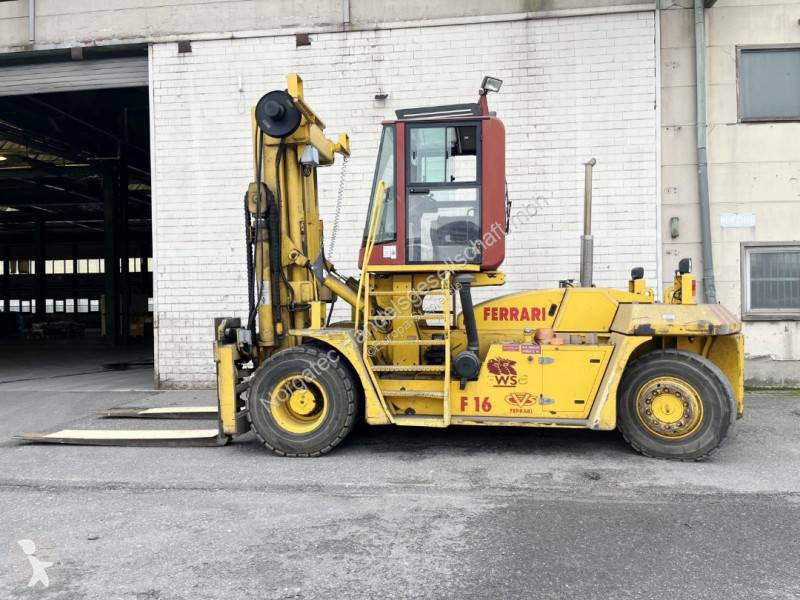 Chariot élévateur gros tonnage CVS Ferrari F16