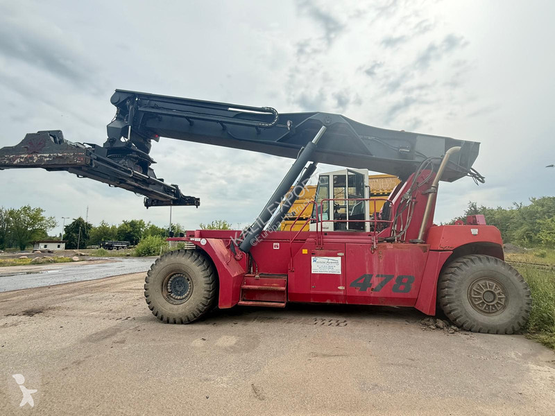 Chariot élévateur gros tonnage CVS Ferrari F478...