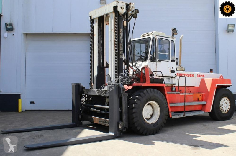 Chariot élévateur gros tonnage Svetruck  30-120-46