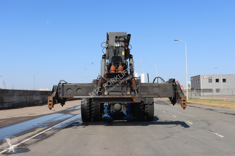 Тежкотоварни мотокари Kalmar DRG450-70S5XS