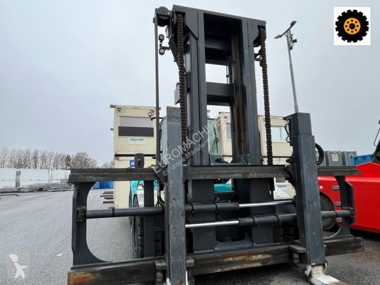 Stivuitor de mare tonaj SMV  SMV22-1200C