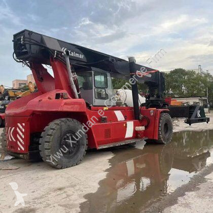 Тежкотоварни мотокари Kalmar DRF450