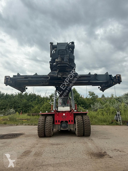 Chariot élévateur gros tonnage CVS Ferrari F478...