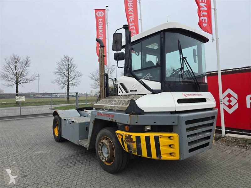 جرار مناولة Terberg TT223