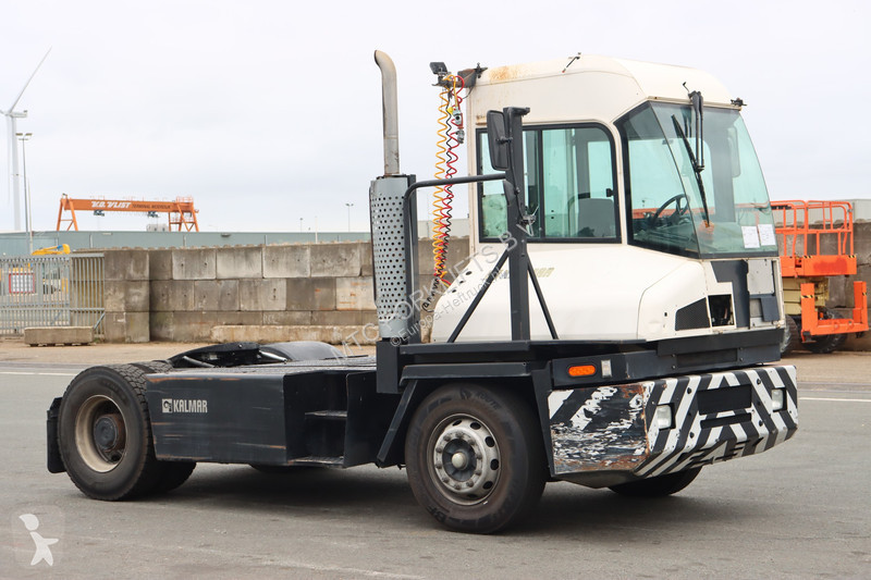 Tracteur de manutention Kalmar TT612D