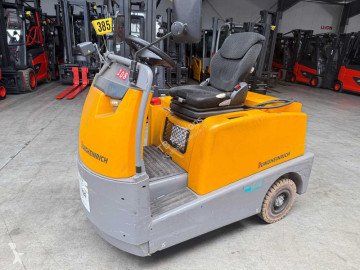 Tractor de movimentação