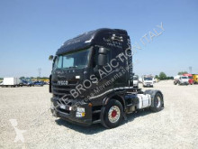 влекач Iveco