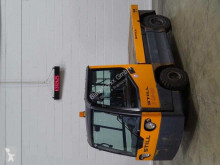 Still handling tractor R 08